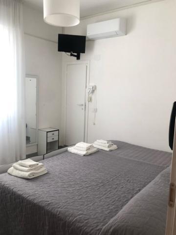 Hotel Oria Rimini Esterno foto