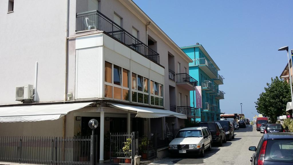 Hotel Oria Rimini Esterno foto
